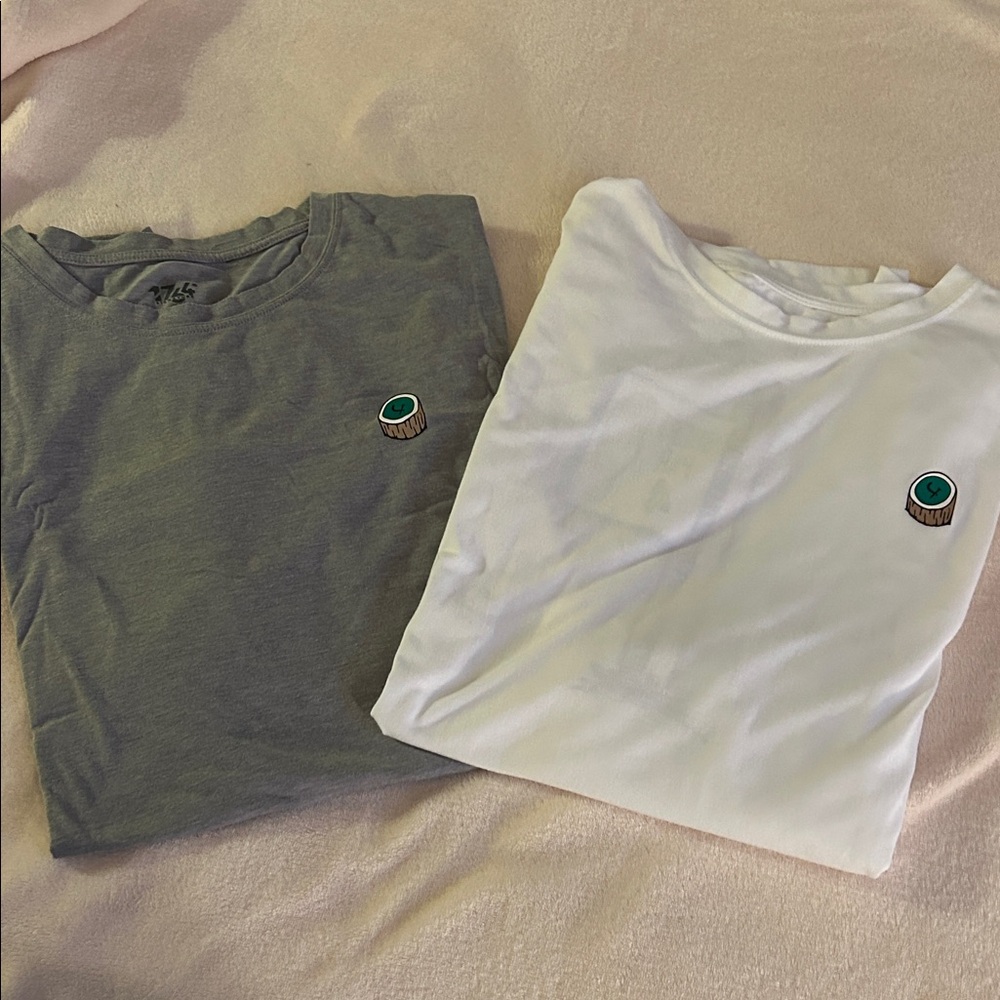 Short Par 4 Gray and White Short Sleeve Tees - Picture 2 of 5